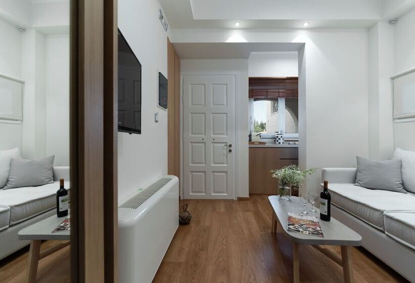 جناح جونيور, Porto Vecchio Luxury Suites