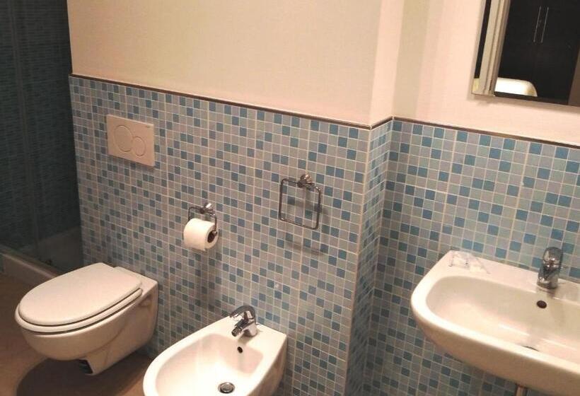 Номер Стандарт, Acetylene B&b
