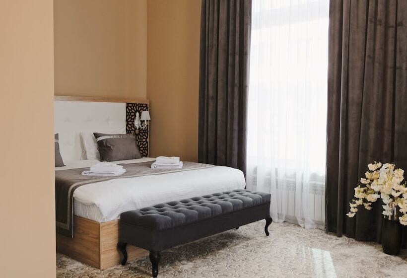 اتاق استاندارد, Dona