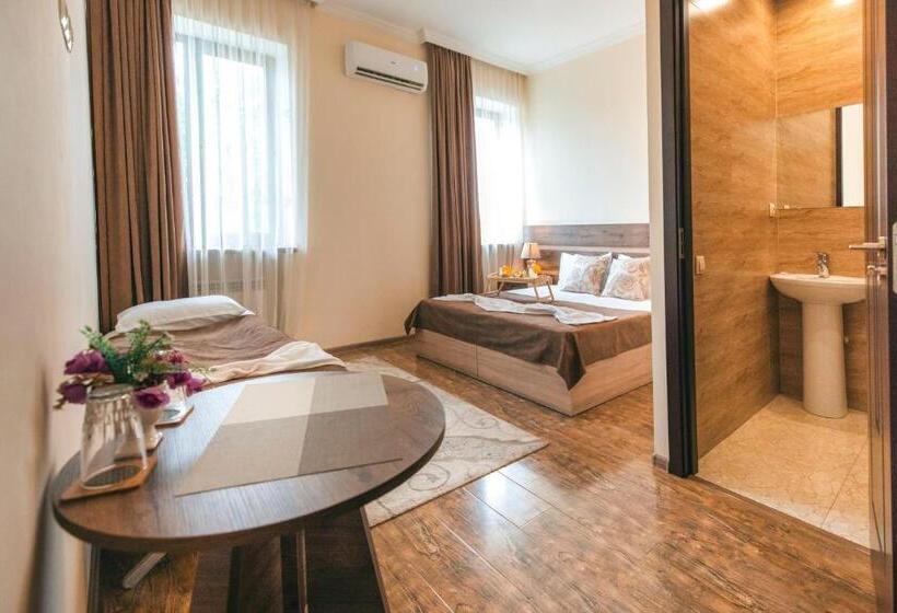 اتاق استاندارد سه نفره, Guest House   Mk