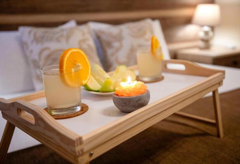 اتاق استاندارد سه نفره, Guest House Mk