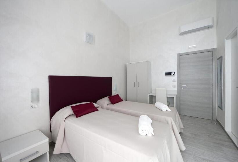 اتاق استاندارد, 47 Steps