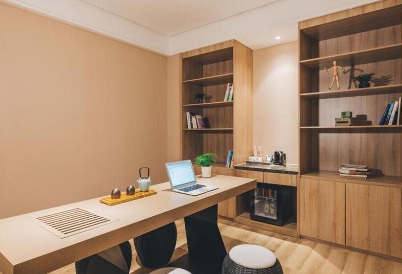 Suite, Atour Hotel Shanghai New International Expo Center Maglev Station