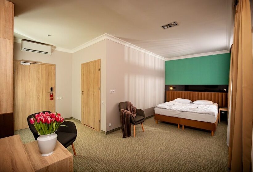 اتاق سوپریور, Akacja Medical Resort