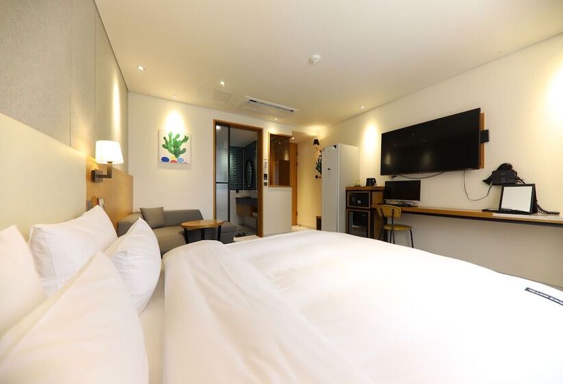 חדר דלוקס נוף לים, Brooks Business