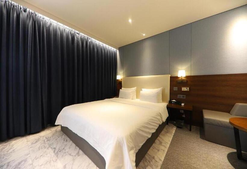 Deluxe Suite Sea View, Brooks Business