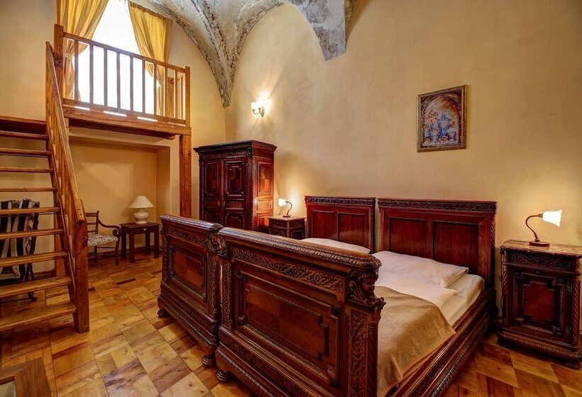 スイート, Penzion Cosmopolitan Ii