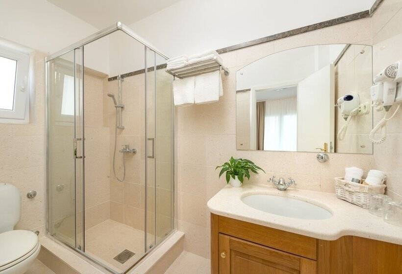 Люкс Комфорт, B&b Aurora
