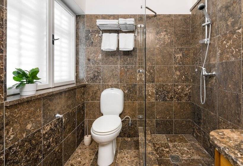 舒适套房, B&b Aurora