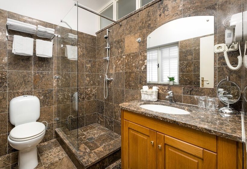 舒适套房, B&b Aurora