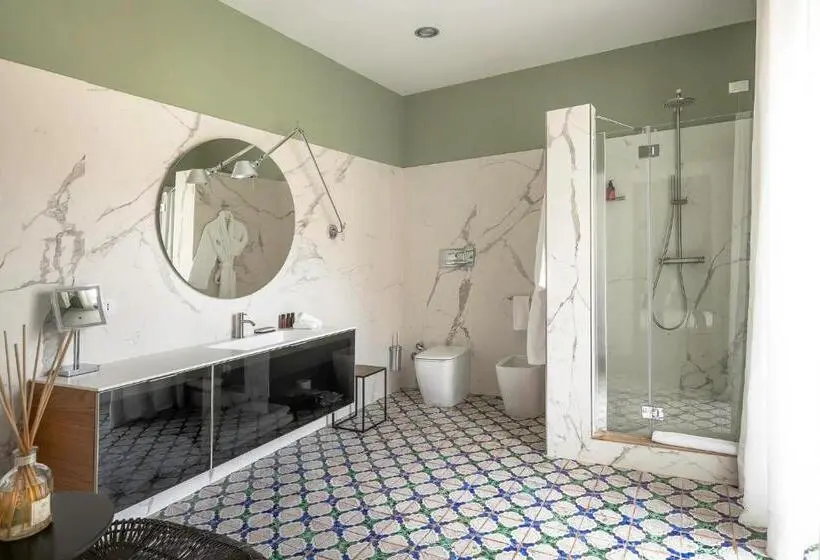 سوئیت پرزیدنت, Seven Rooms Villadorata