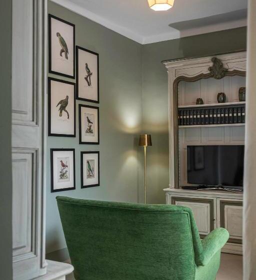 סוויטה נשיאותית, Seven Rooms Villadorata