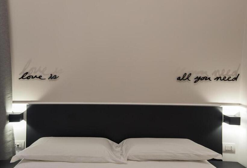 آپارتمان 1 خوابه, Five Boutique Rooms