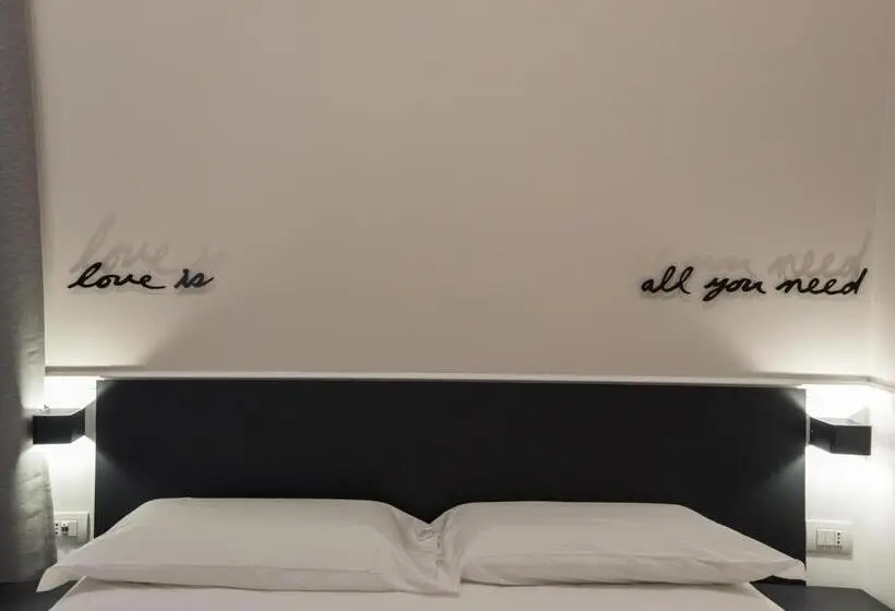 آپارتمان 1 خوابه, Five Boutique Rooms