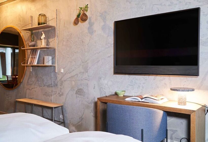 Апартаменты Deluxe 1 Спальня, Guestapart