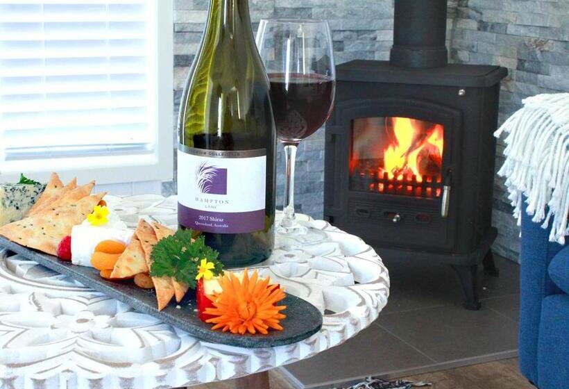 סטודיו דלוקס, Hampton Estate Wines