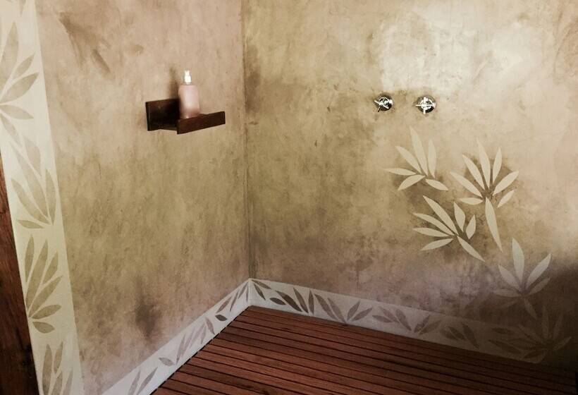 چادر با خدمات رفاهی لوکس, Asdunas Lodge