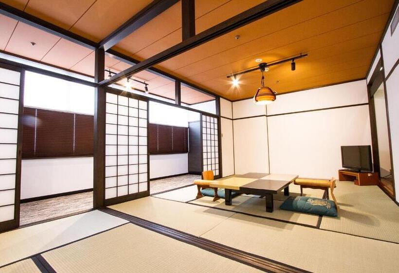 اتاق استاندارد چهار تخته, Shohakuen