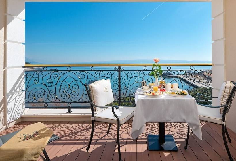 اتاق پرمیوم با چشم‌انداز دریا, Villa Harmony