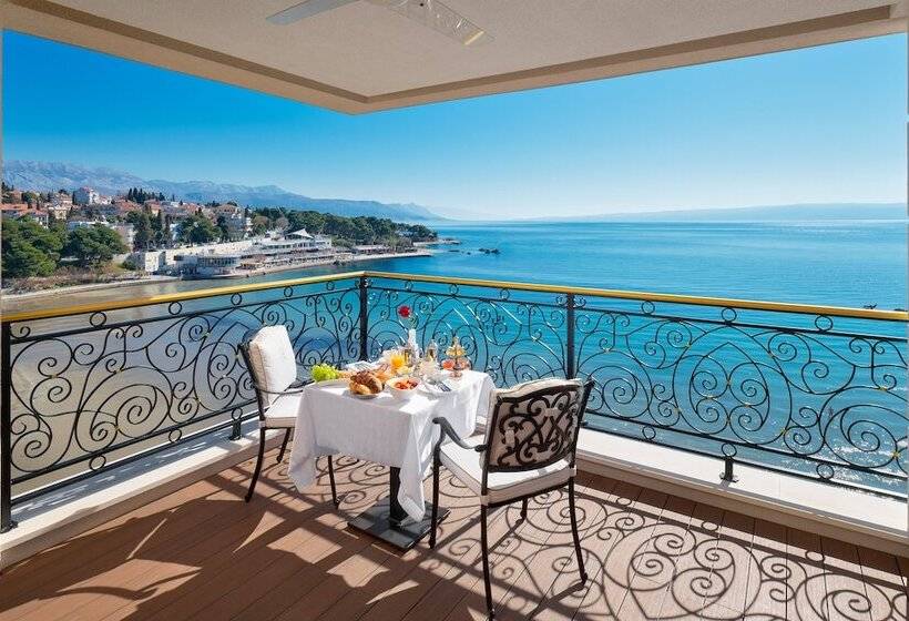 اتاق لوکس با تخت بزرگ, Villa Harmony