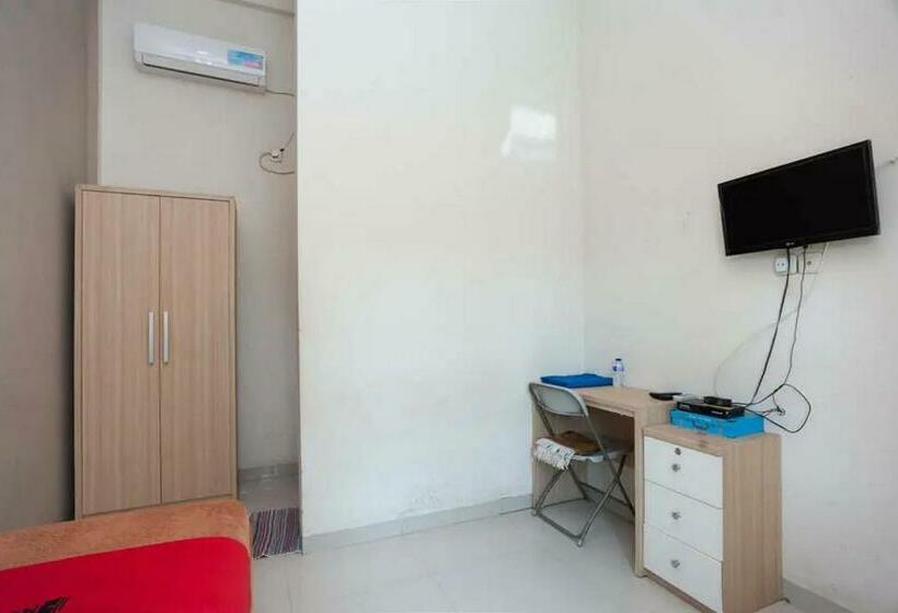 اتاق استاندارد یک نفره, Reddoorz Syariah @ Jalan Hos Cokroaminoto Jambi