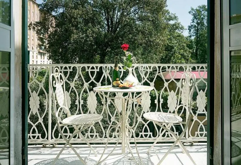 سوییت خانوادگی, Residenza Viani Guest House