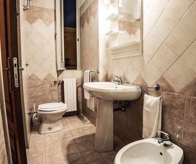 إستديو قياسى مزود بشرفة, B&b Germinario