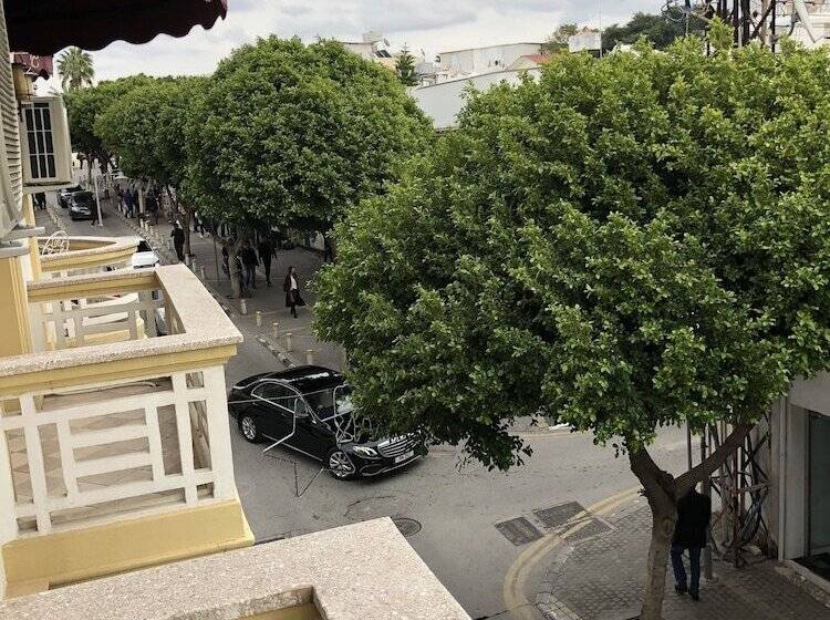 اتاق استاندارد, Lord S Residence Boutique