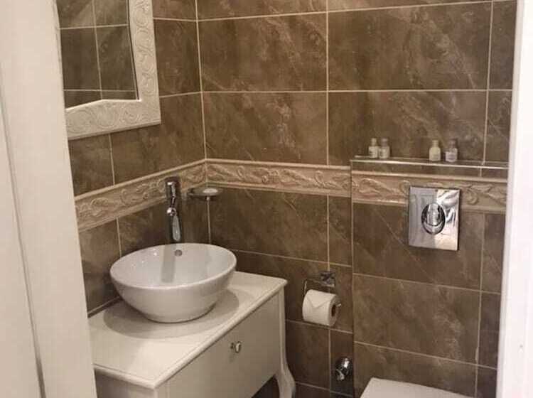 חדר משפחתי, Lord S Residence Boutique