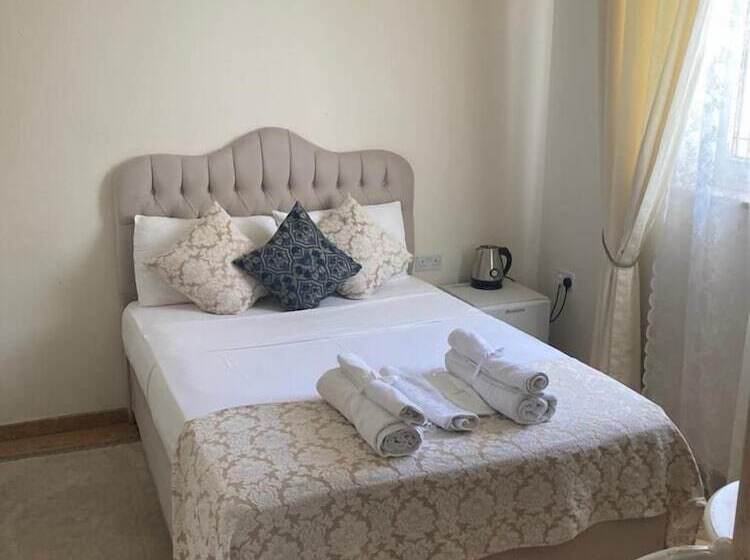 اتاق استاندارد, Lord S Residence Boutique