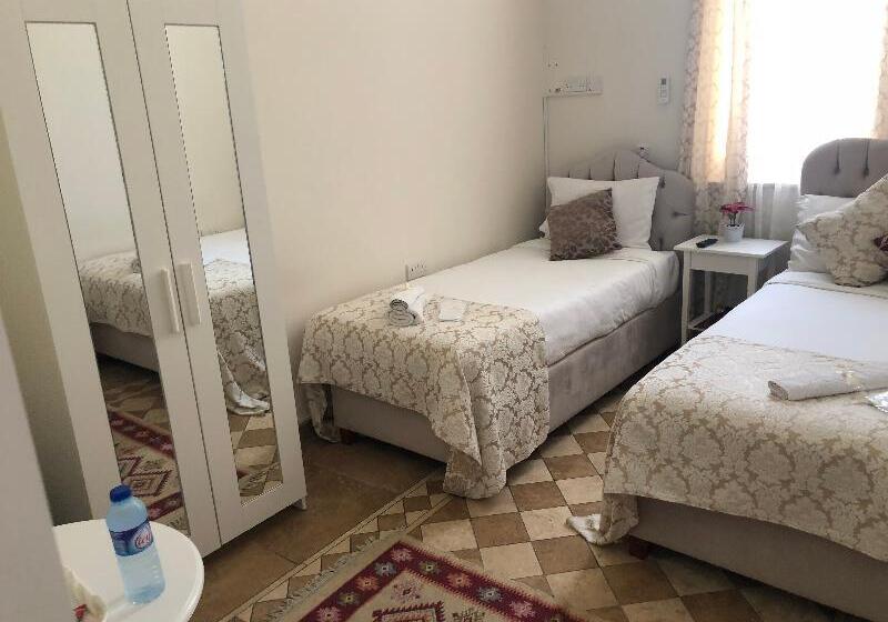 חדר אקונומי, Lord S Residence Boutique