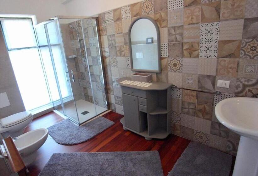 标准间, Società Agricola La Staccionata