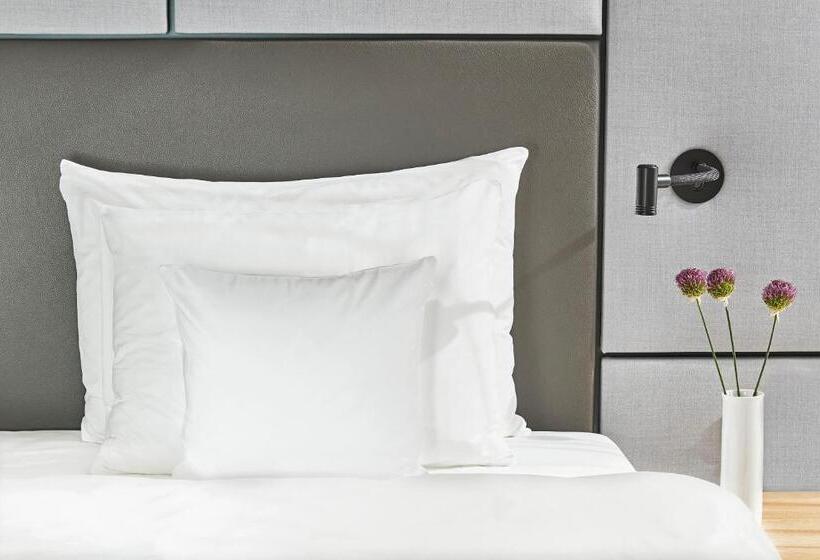 جناح جونيور, Steigenberger Alsik – Hotel & Spa