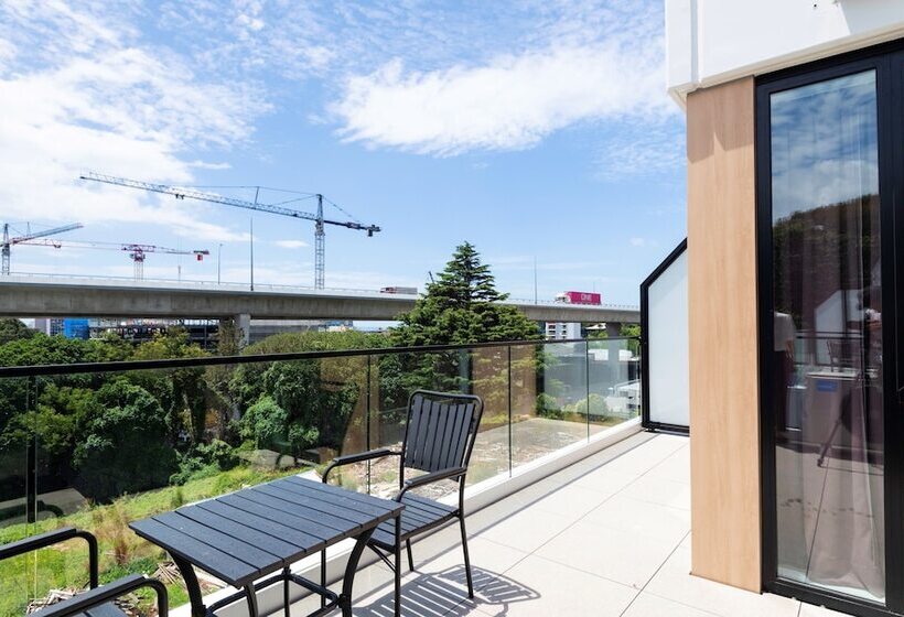 デラックススイート, The Edgerley Suites