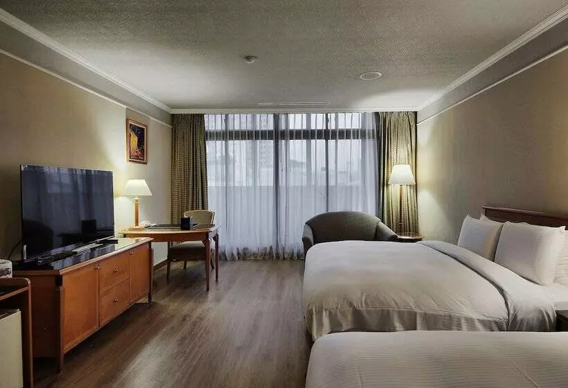 デラックスルーム, The Carlton Hotel Hsinchu