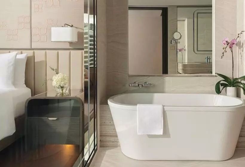 سوییت, Intercontinental Bangkok, An Ihg