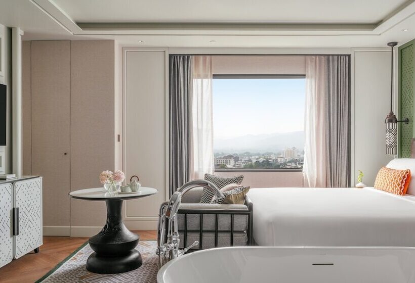 Номер Классика Двуспальная Кровать, InterContinental Chiang Mai Mae Ping