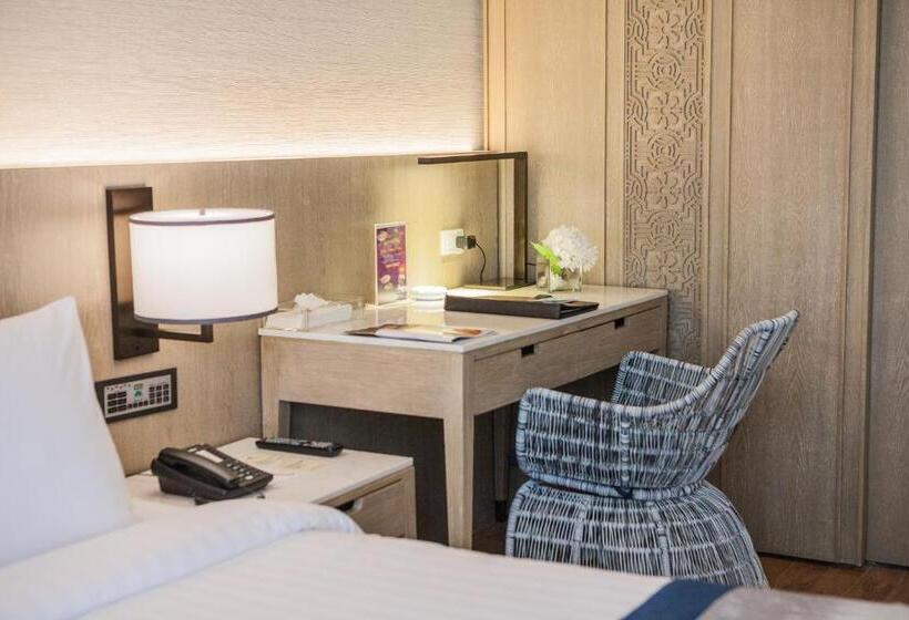 디럭스 룸 측면 바다 전망, The Royal Paradise Hotel & Spa   Sha Extra Plus