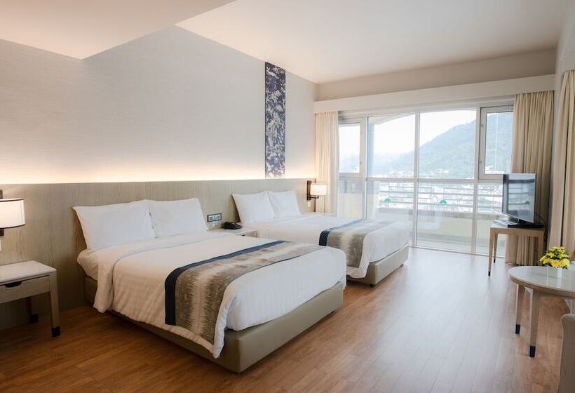 Mini Suite, The Royal Paradise Hotel & Spa Sha Extra Plus