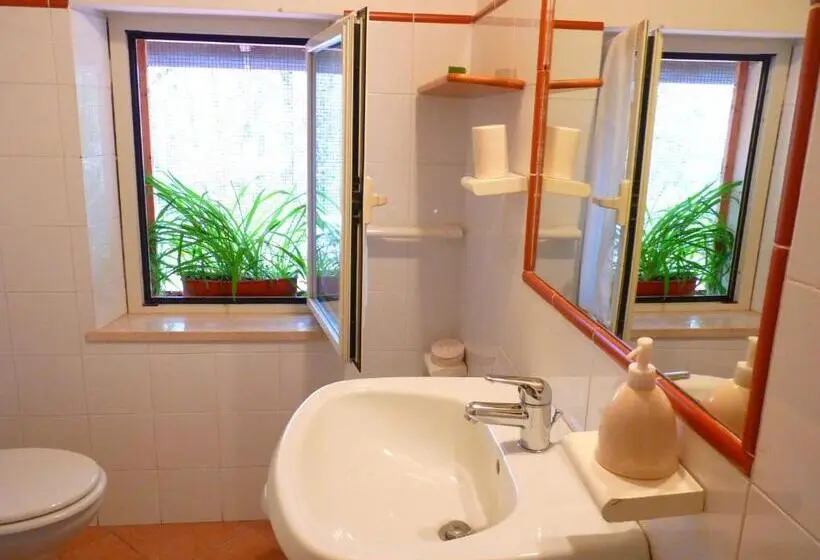 Standard Kolmen Hengen Huone, Agriturismo San Lorenzo