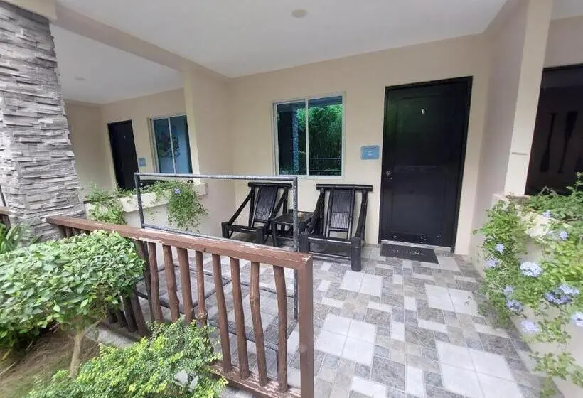 ガーデンビューデラックスルーム, Avila S Horizon Dive Resort Malapascua