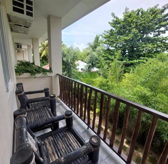 اتاق لوکس, Avila S Horizon Dive Resort Malapascua