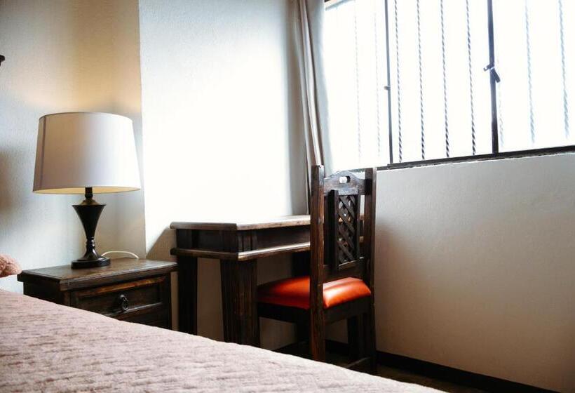 اتاق استاندارد, Lar Antiqua