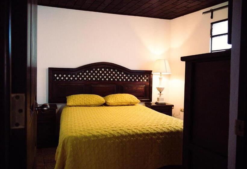 اتاق استاندارد, Lar Antiqua