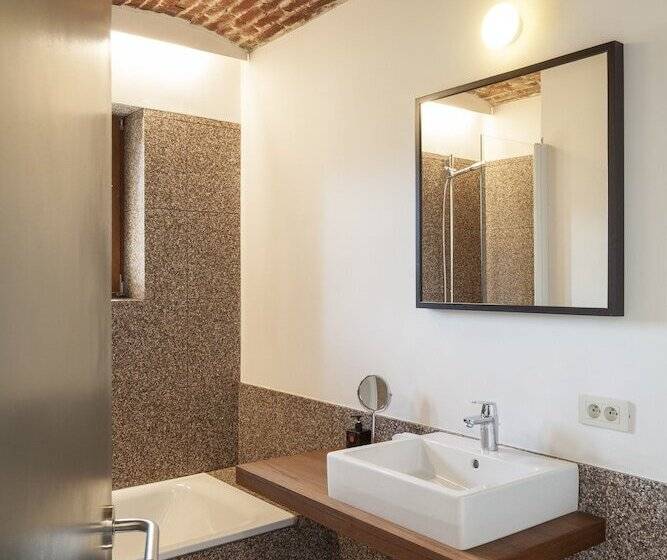 Номер Стандарт, B&b De Deugdzonde