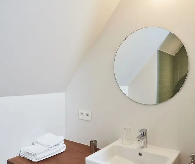 Perhehuone, B&b De Deugdzonde