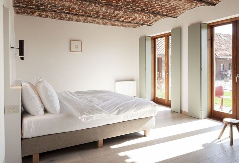 Номер Стандарт, B&b De Deugdzonde