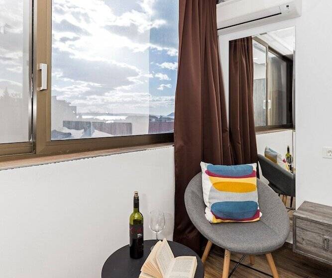 디럭스 룸 도시 전망, Apinelo Tower Rooms