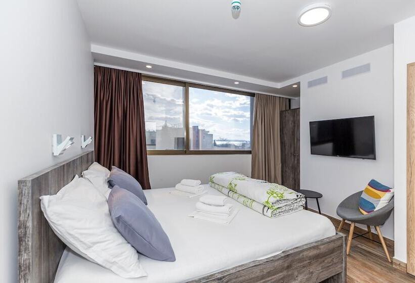 디럭스 룸 도시 전망, Apinelo Tower Rooms