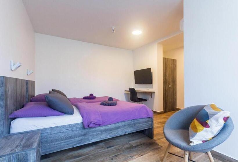 Номер Deluxe Вид на Город, Apinelo Tower Rooms